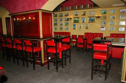 PUB TRINITY COLLEGE Bucuresti 19.JPG